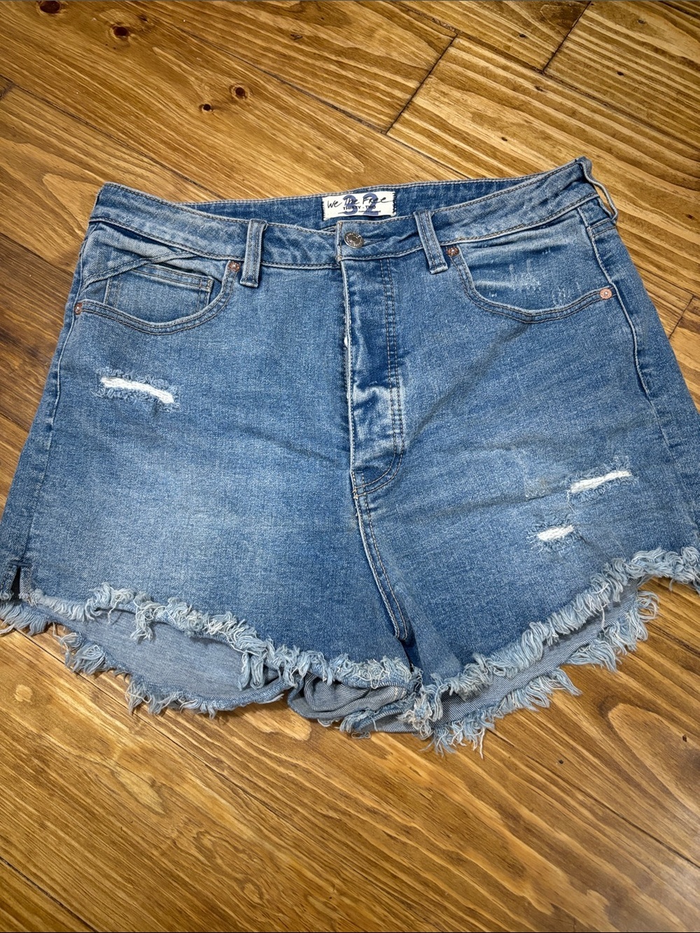 We The Free Size 32 Curvy Denim Jean Shorts